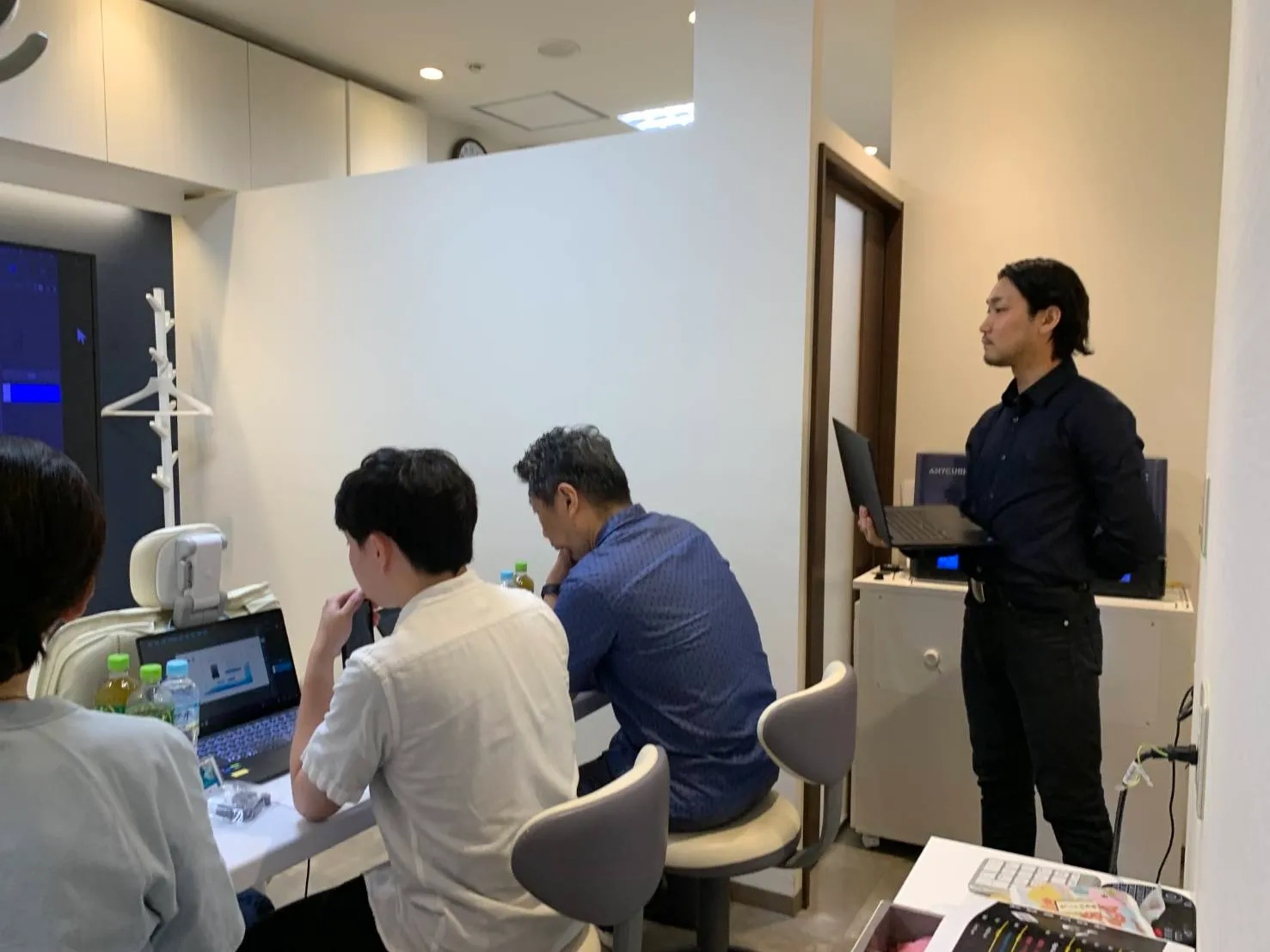 歯科医師向けプライベートセミナーの様子